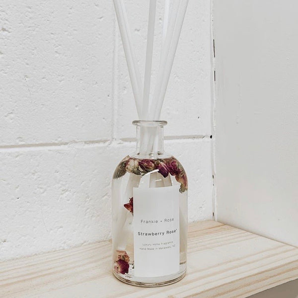 French Style Diffuser + Dried Botanicals | Rasperry & Vanilla Whip